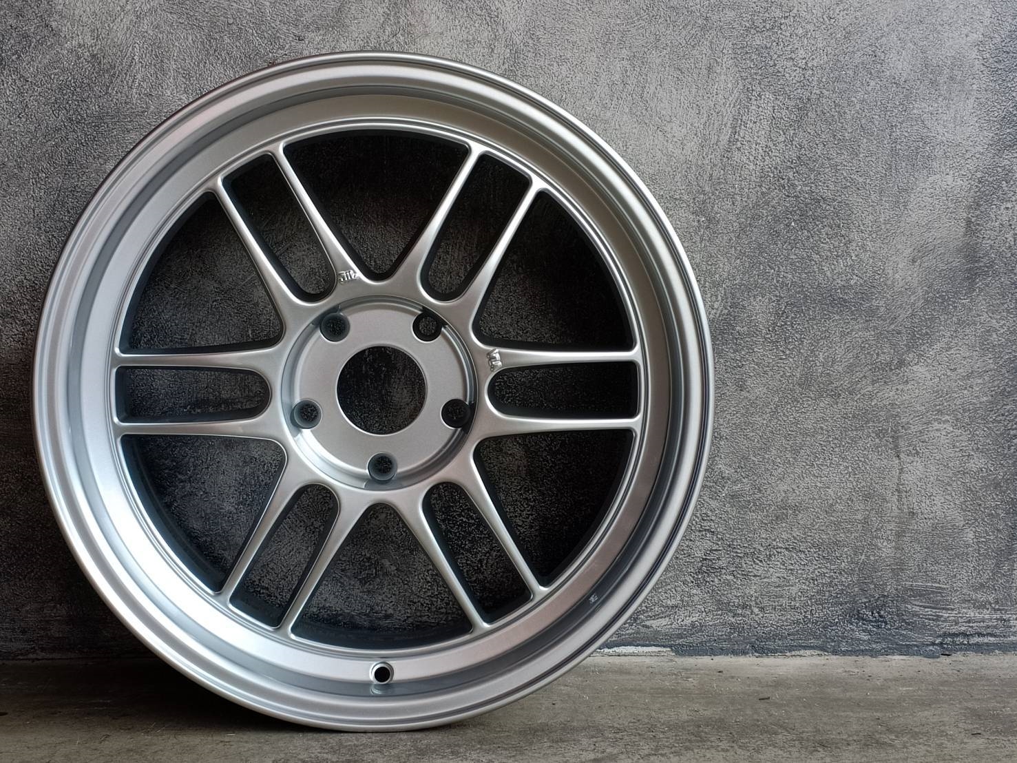 TK-F1 (TM-187) 17X8 5X114.3 30 73.1 HIGH GLOSS SILVER