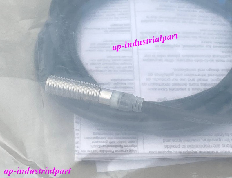 E2E-X1R5C18 OMRON PROXIMITY SWITCH E2E-X1R5C18 สินค้าใหม่