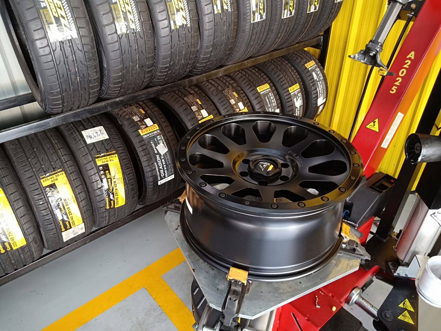 ล้อแท้ FUEL VECTOR D579 ขอบ20