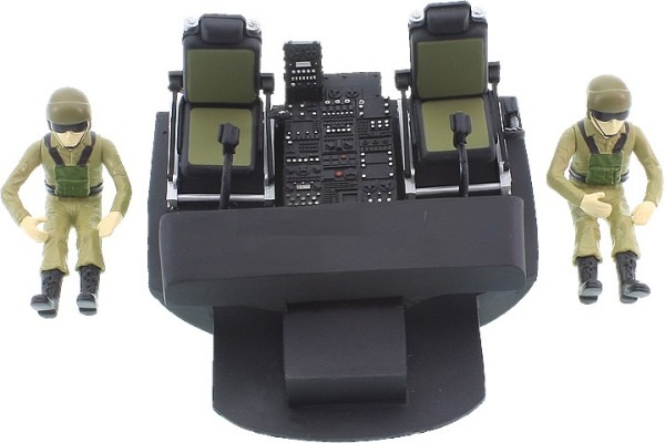 500-UH60 Blackhawk Cockpit & Pilot