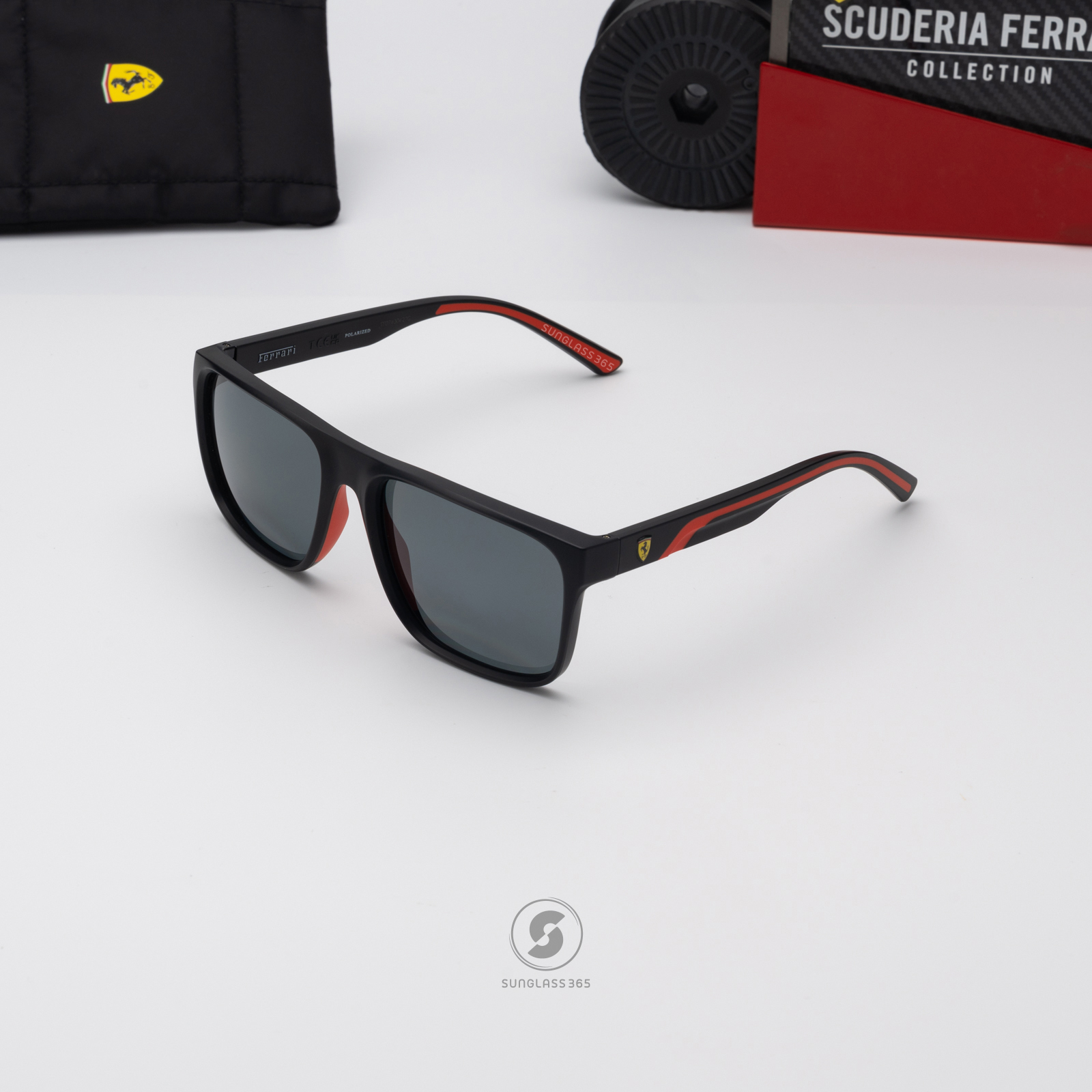 แว่นกันแดด Scuderia Ferrari FZ6002U 504/81
