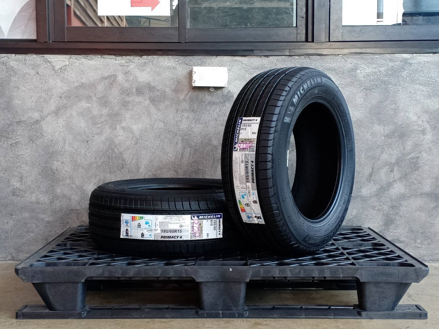 MICHELIN 195/60R15 PRIMACY 4ST 88V MADE IN THAILAND