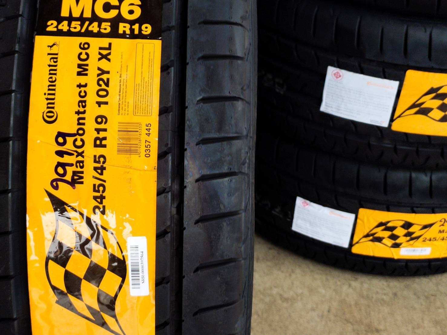 CONTINENTAL MAXCONTACT MC6 245/45R19
