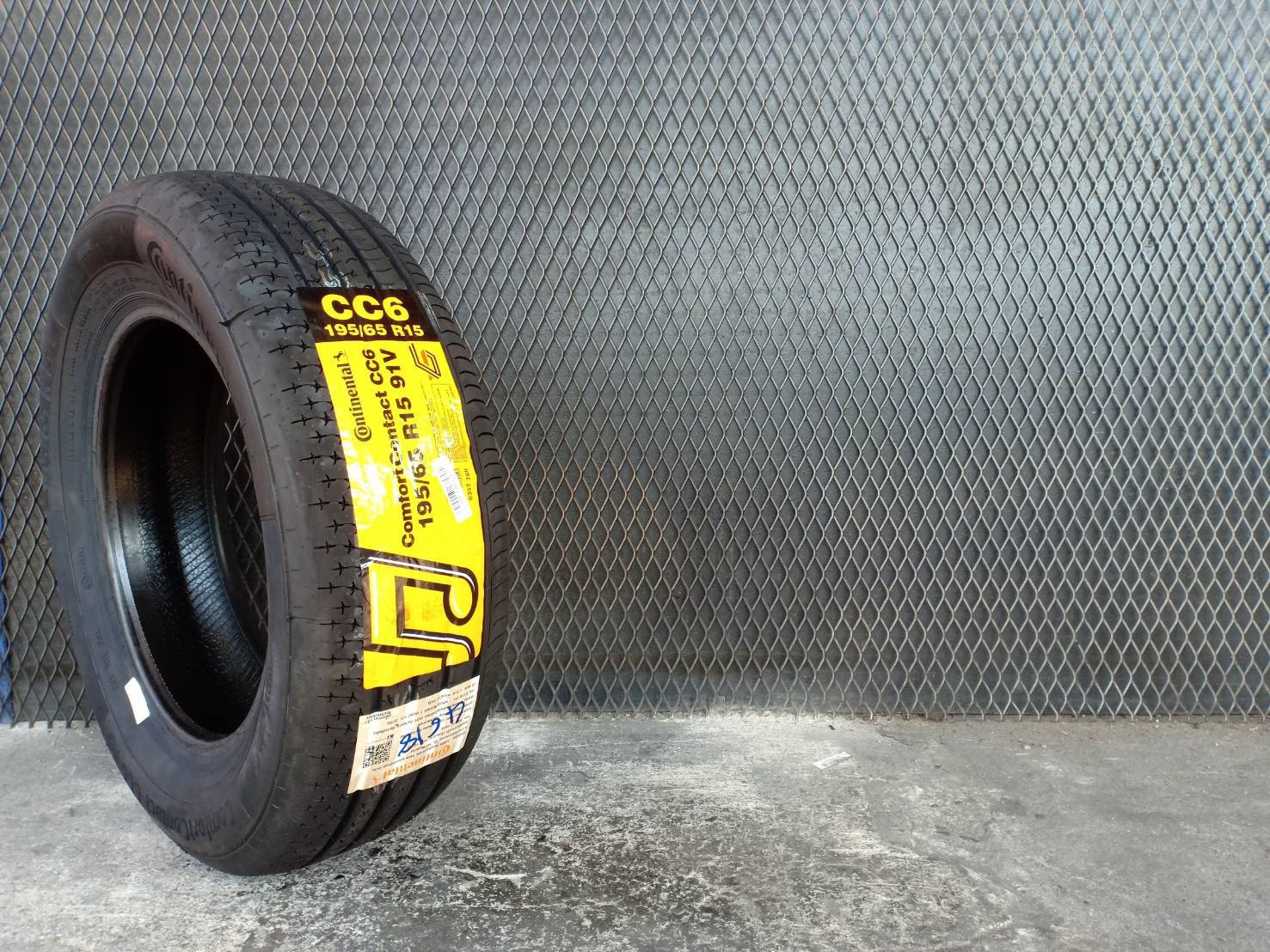 CONTINENTAL CC6 195/65-15 ยางสำหรับรถเก๋ง