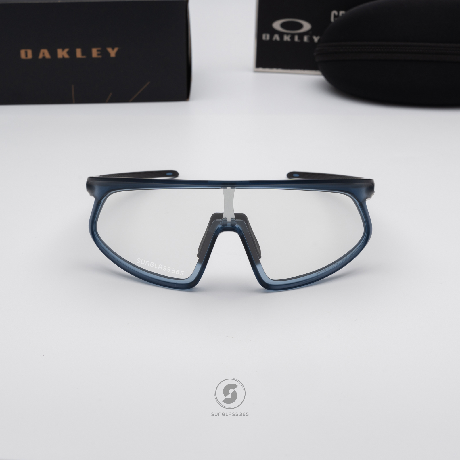 Oakley RSLV OO9484D-07 Matte Transparent Stonewash Clear Iridium Photochromic