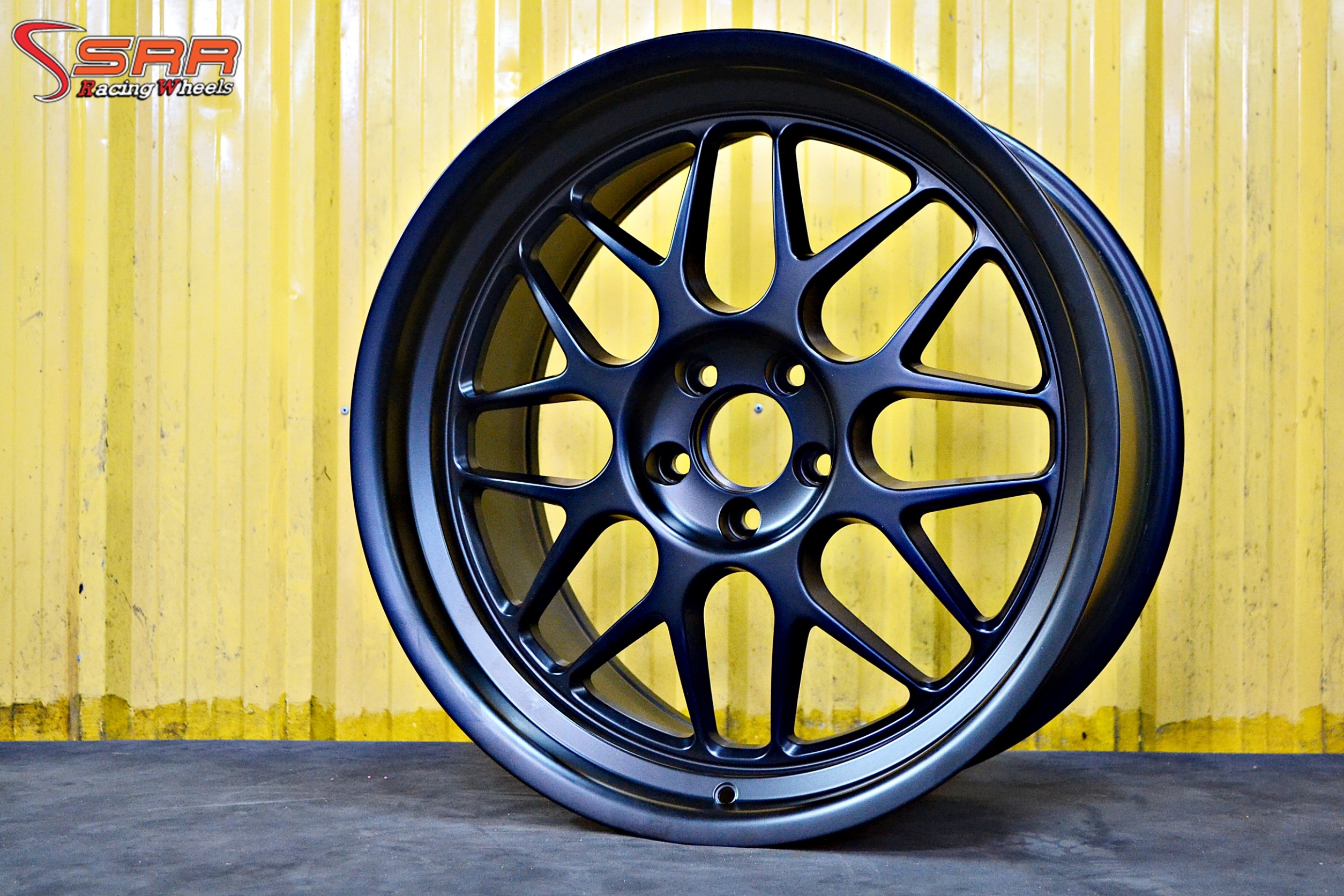 มาใหม่ ล้อ HRE ขอบ20 ใส่ BENZ วงละ 5500 ปกติ 8500