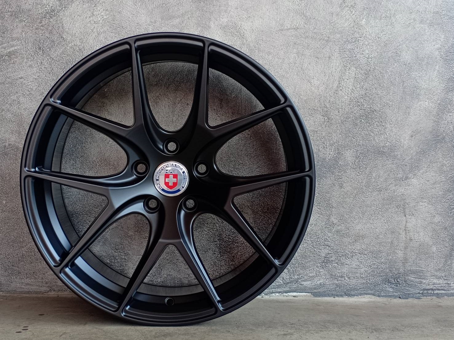 ล้อ HRE 18X8.5 5X114.3 35 73.1 BLACK-FLAT