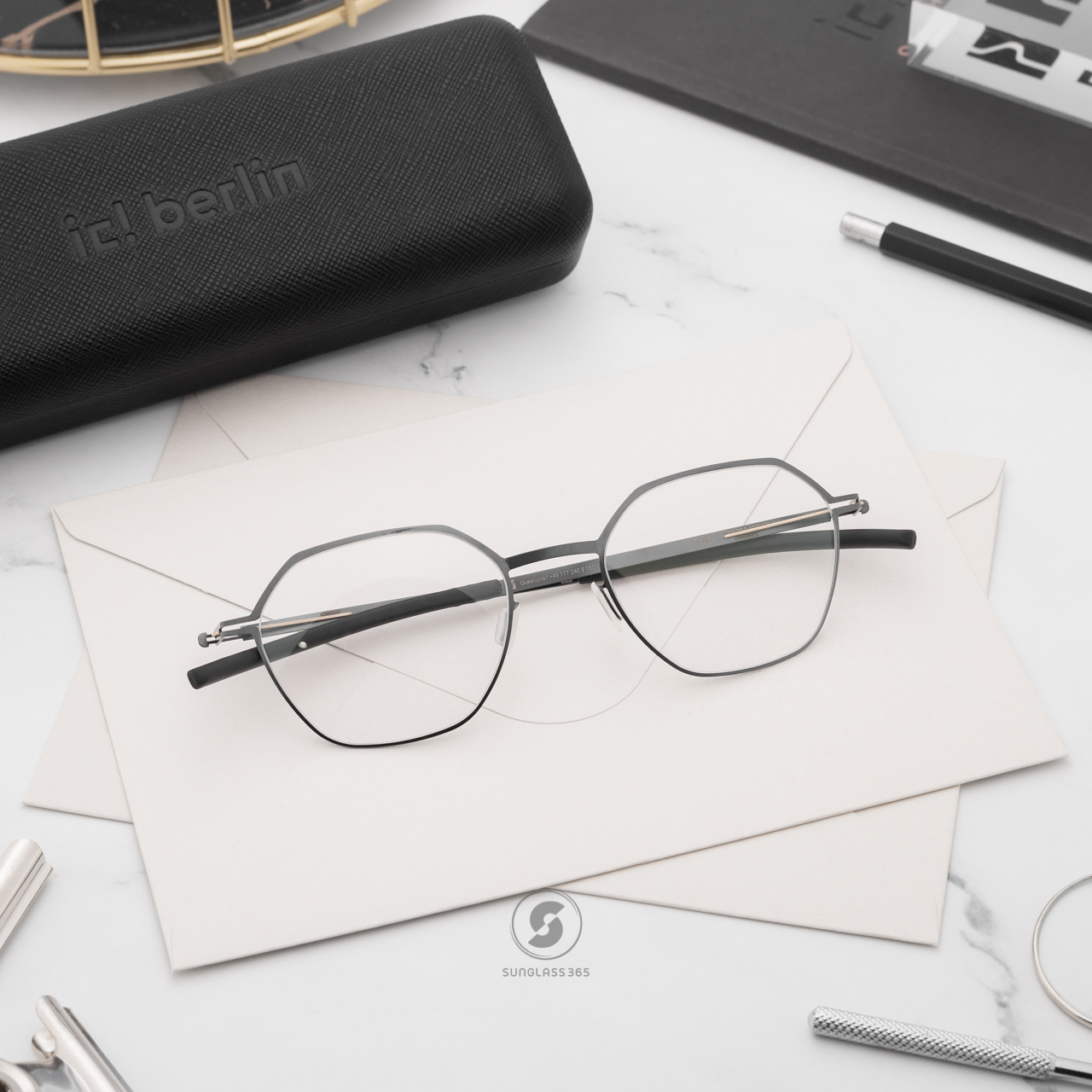 กรอบแว่น IC BERLIN Maloja Aubergine