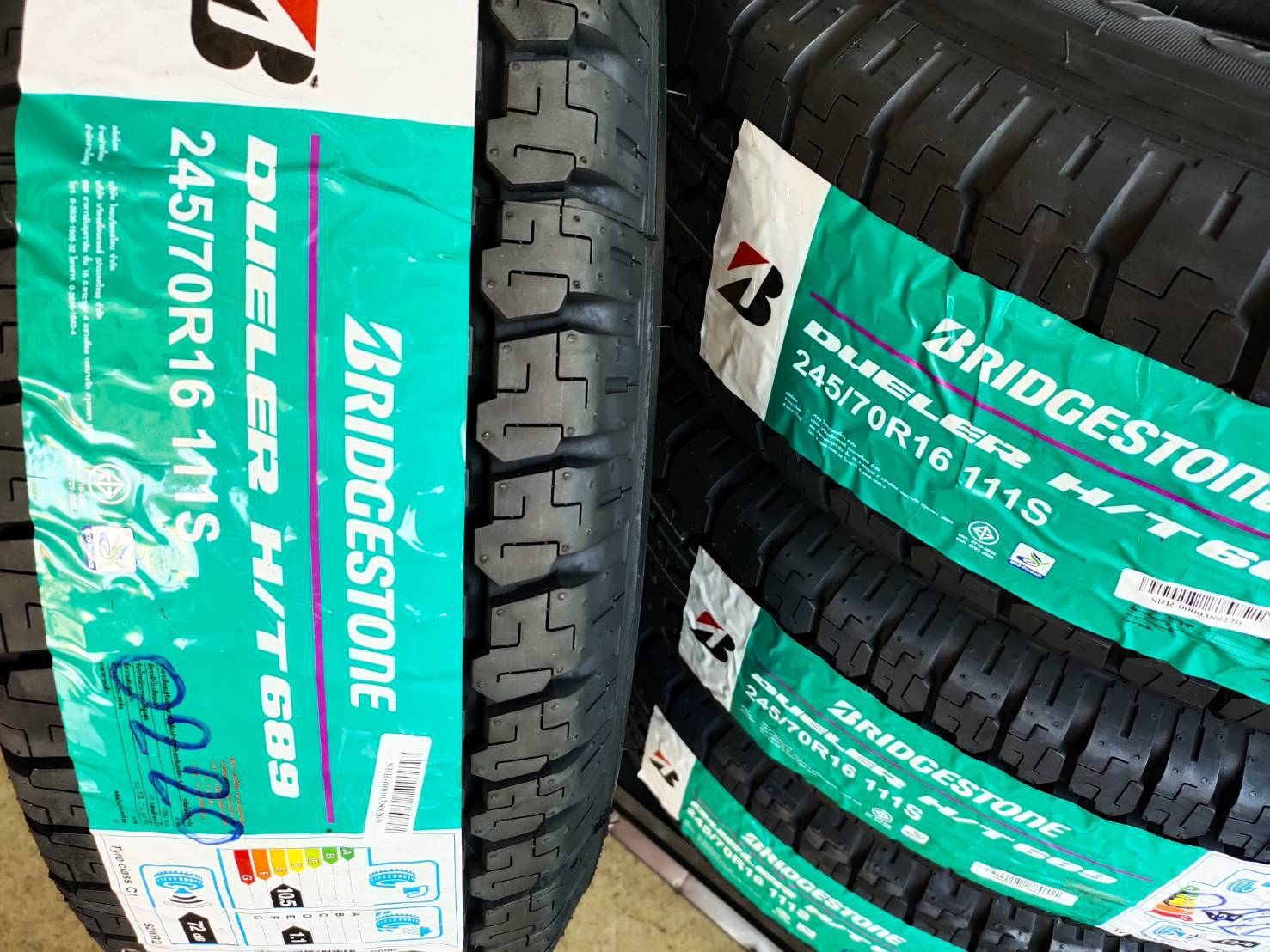 BRIDGESTONE DUELER H/T689 245/70R16 111S THAILAND