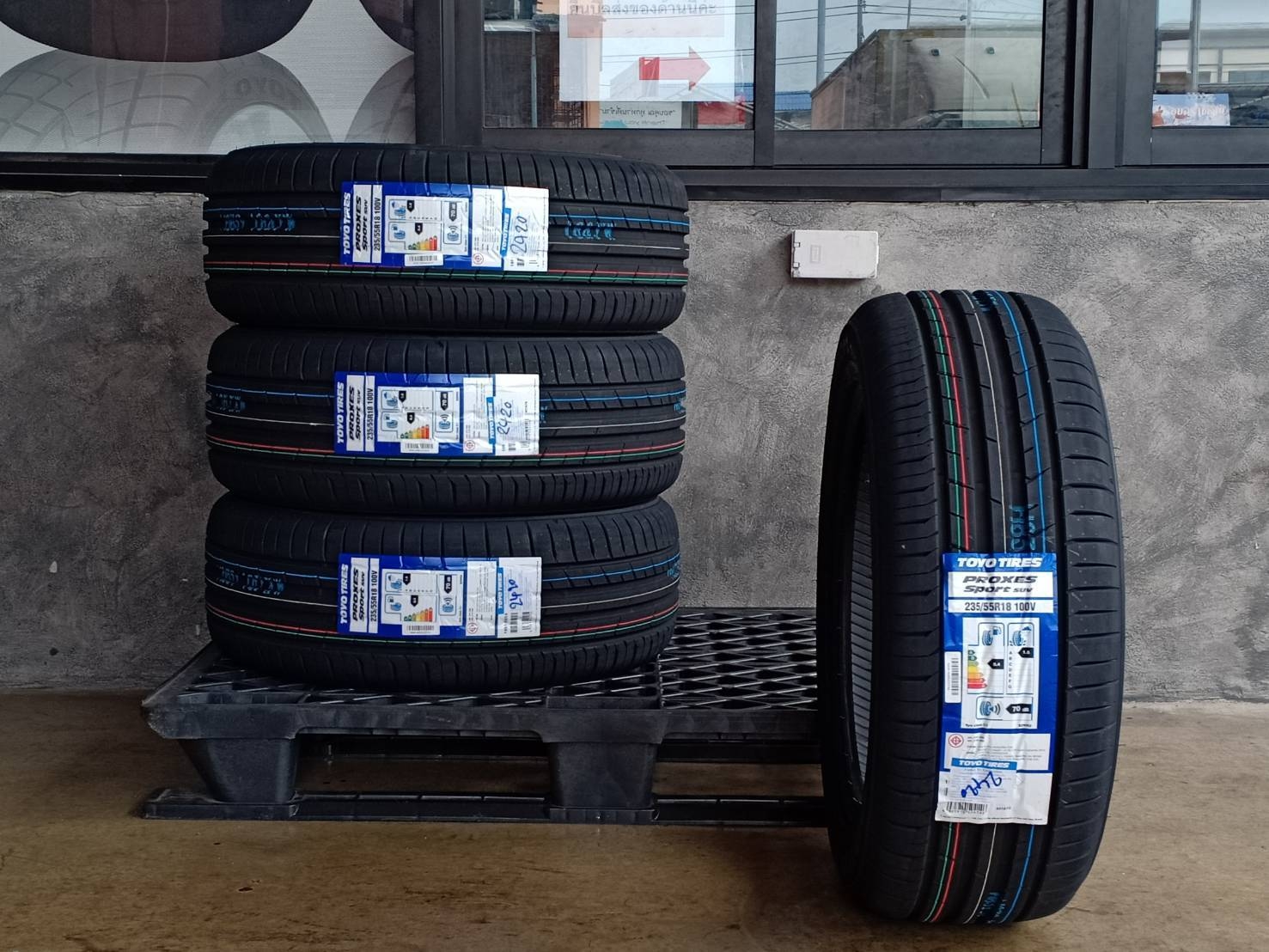 TOYO 235/55R18 PROXES SPORT SUV 100V MADE IN JAPAN