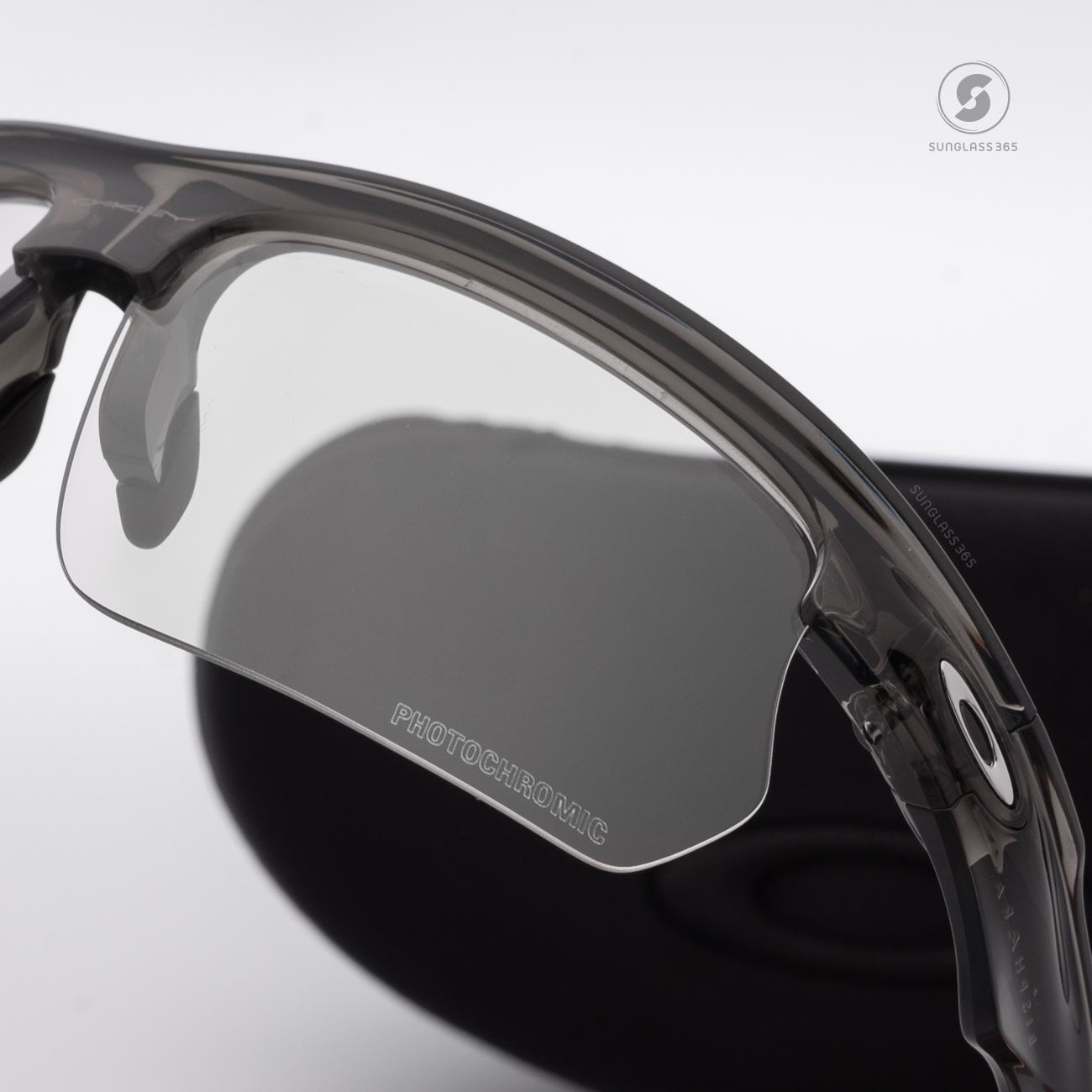 OAKLEY Bisphaera OO9400-11 Grey Smoke Iridium Photochromic