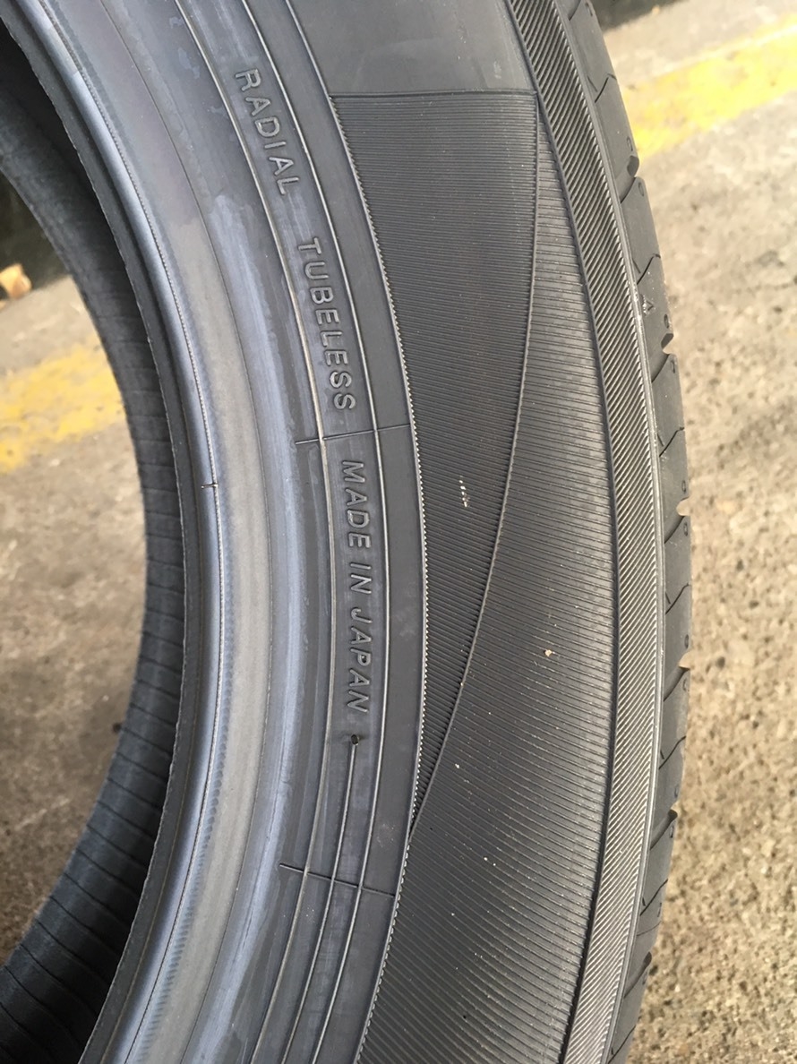 YOKOHAMA BLUEARTH ES32 215/55-17 มาใหม่ ราคาพิเศษ