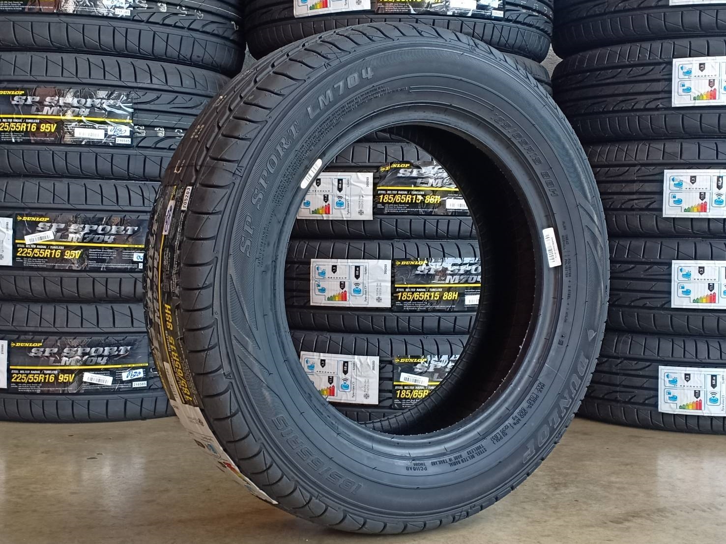 ยางใหม่ปี20 DUNLOP LM704 185/65-15 ราคาพิเศษ