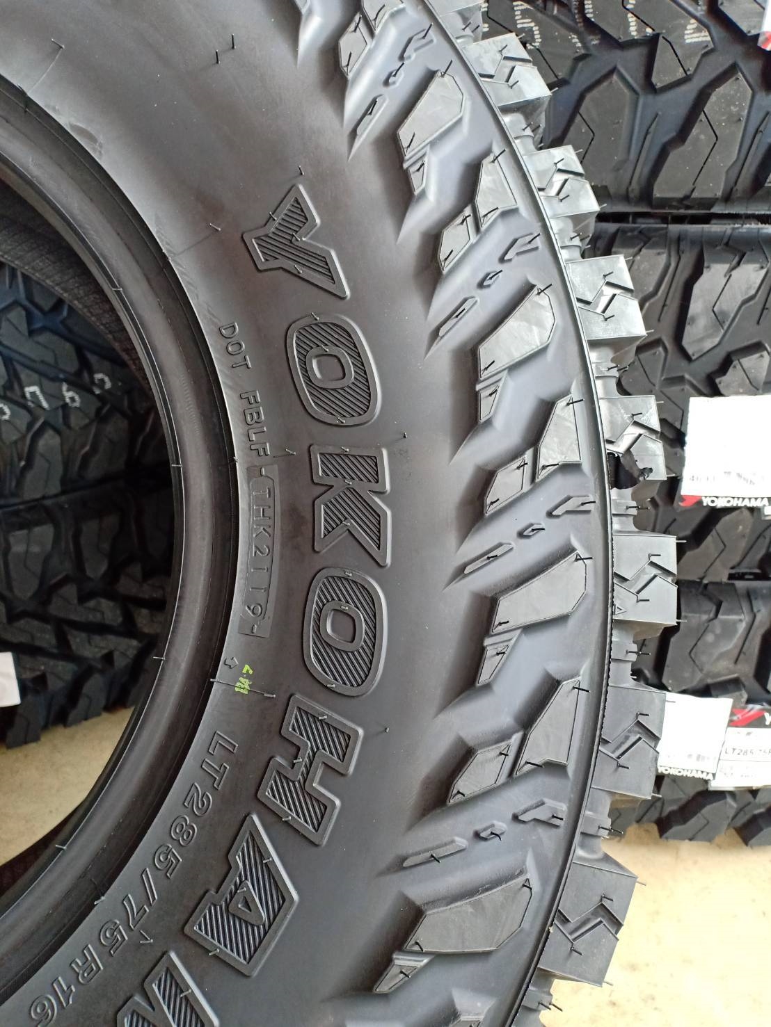 ยางเข้าใหม่ ลดราคา YOKOHAMA MT G003 285/75R16 126/123Q Y19