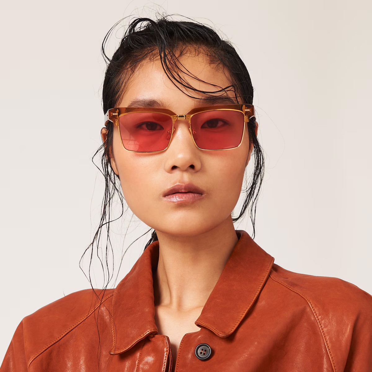 แว่นกันแดด Miu Miu Glimpse MU10ZS 15T1D0