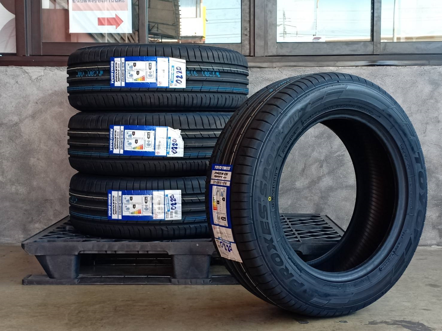 TOYO 235/60R18 PROXES SPORT SUV 107W MADE IN JAPAN