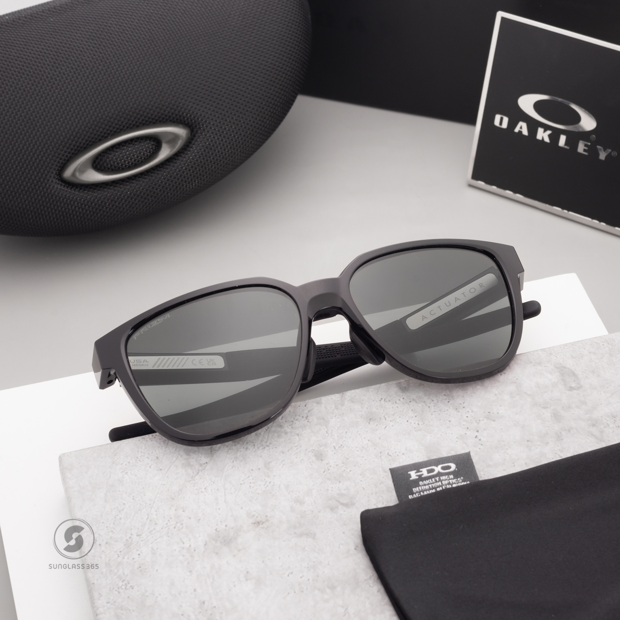 Oakley Actuator(A) OO9250A-01 Polished Black Prizm Grey