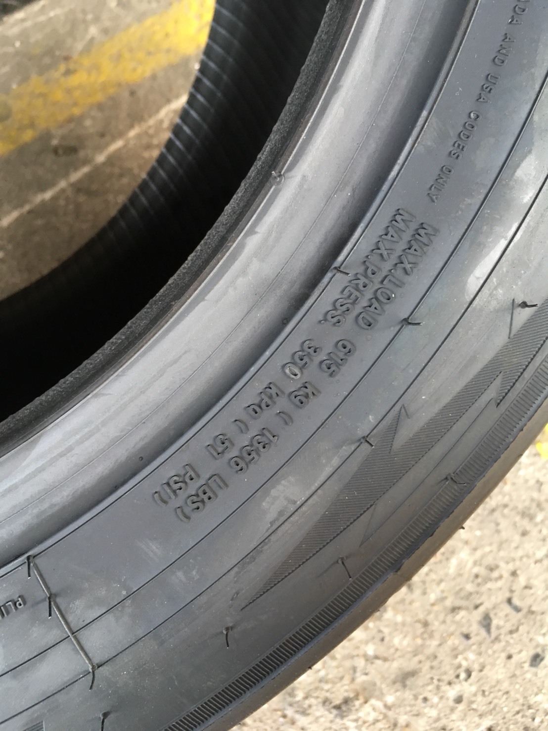 TOYO R888R 225-50-15 เส้น 6000 ปี17