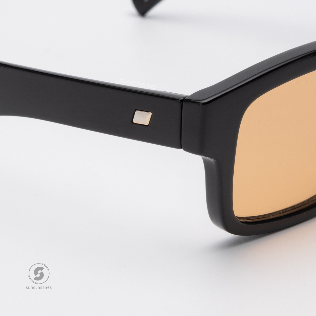 แว่นกันแดด Le Specs LSP2329636 RECARMITO Black Mustard Mono