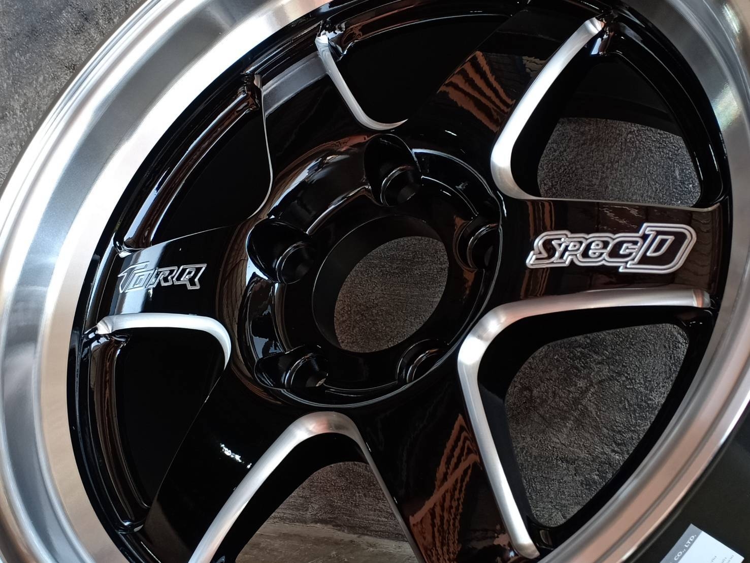 D1S 15X7.5 5H114.3 20 73.1 BKM ต้องการส่วนลดราคาพิเศษ กรุณาสอบถาม