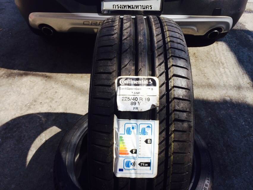 CONTINENTAL CSC5 RFT 225/40-19