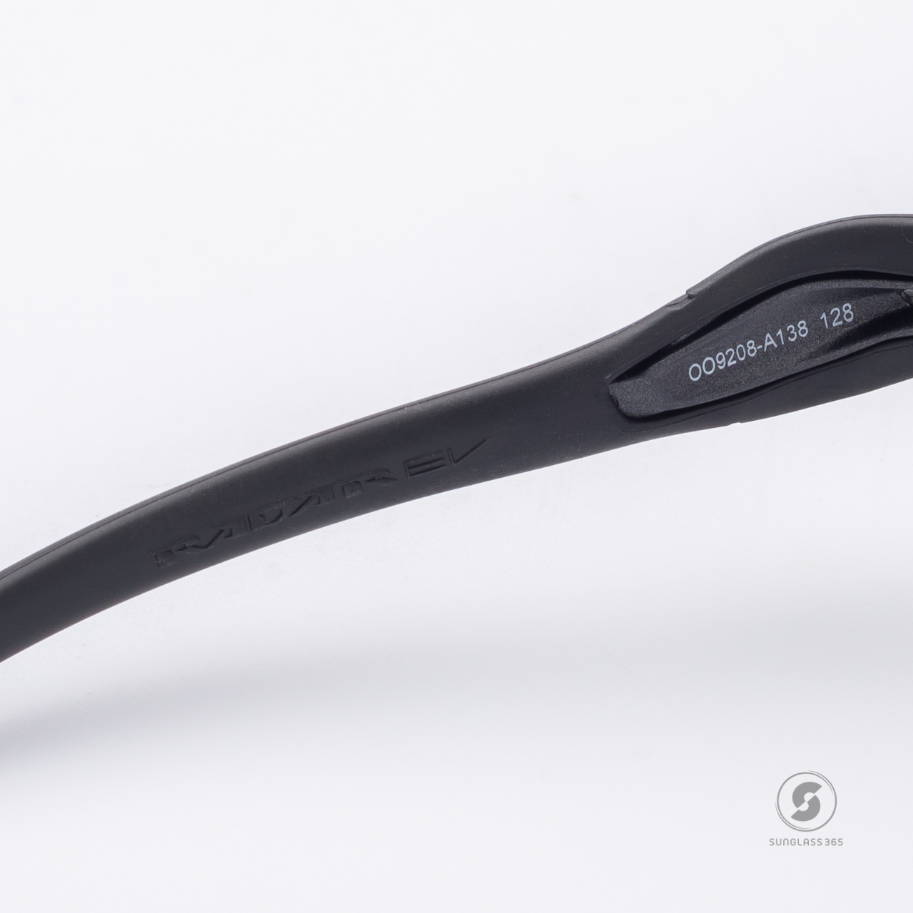 Oakley OO9208-A1 RADAR EV PATH Steel Prizm Road Jade