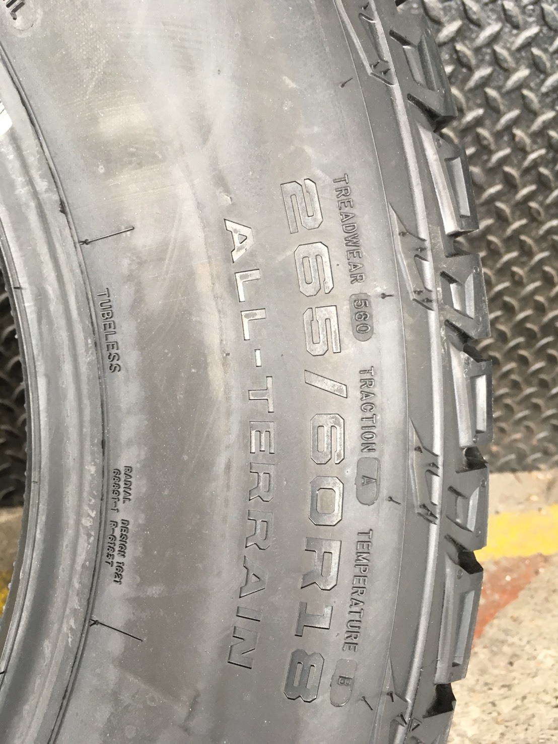 MICKEY THOMPSON DEEGAN 38 AT 265-60-18 ราคาถูก มาใหม่