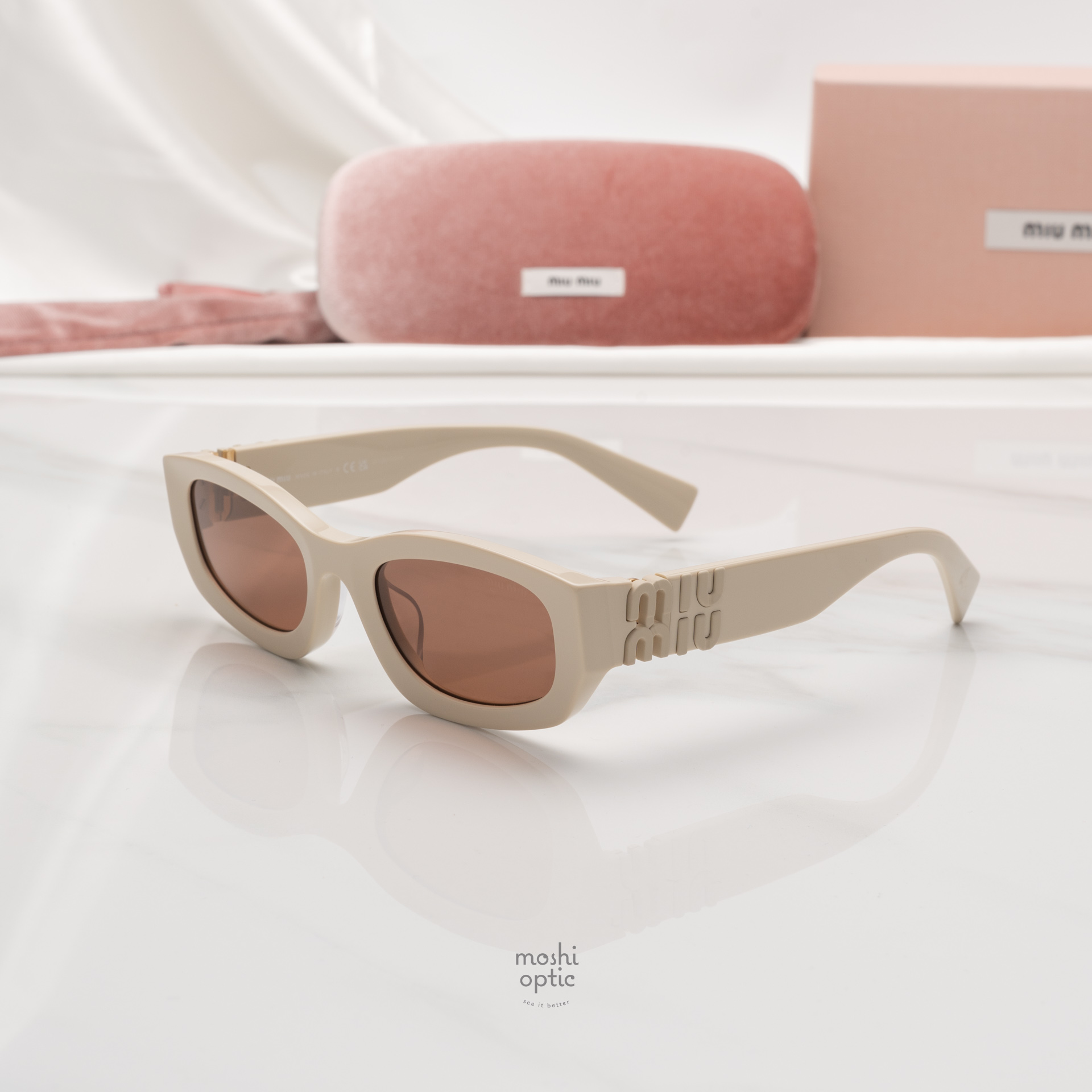 แว่นกันแดด Miu Miu MUB04SF 21D90Q