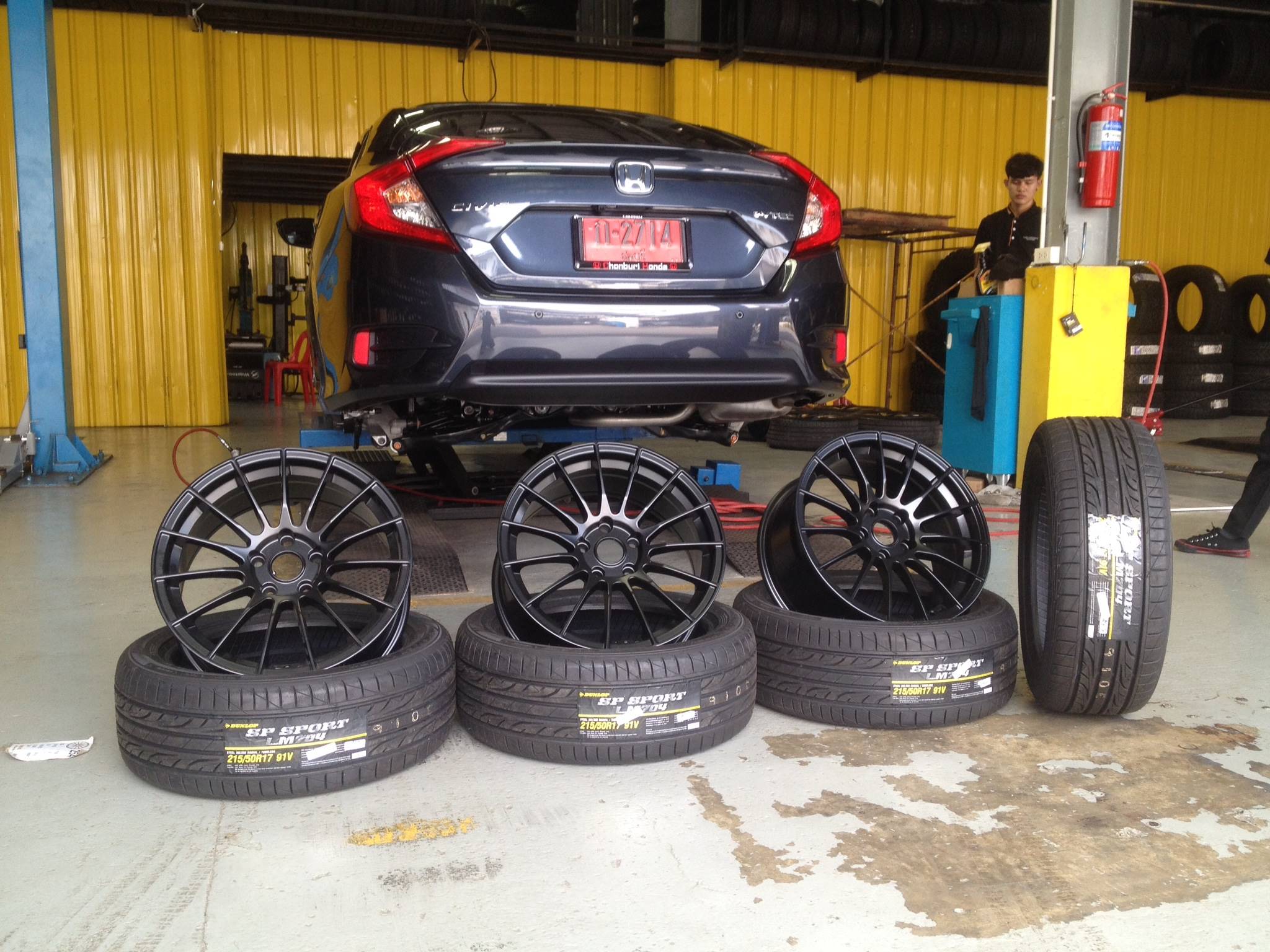 ล้อใหม่ ENKEI RS05RR ขอบ17 ราคาพิเศษ ลดสุดๆ