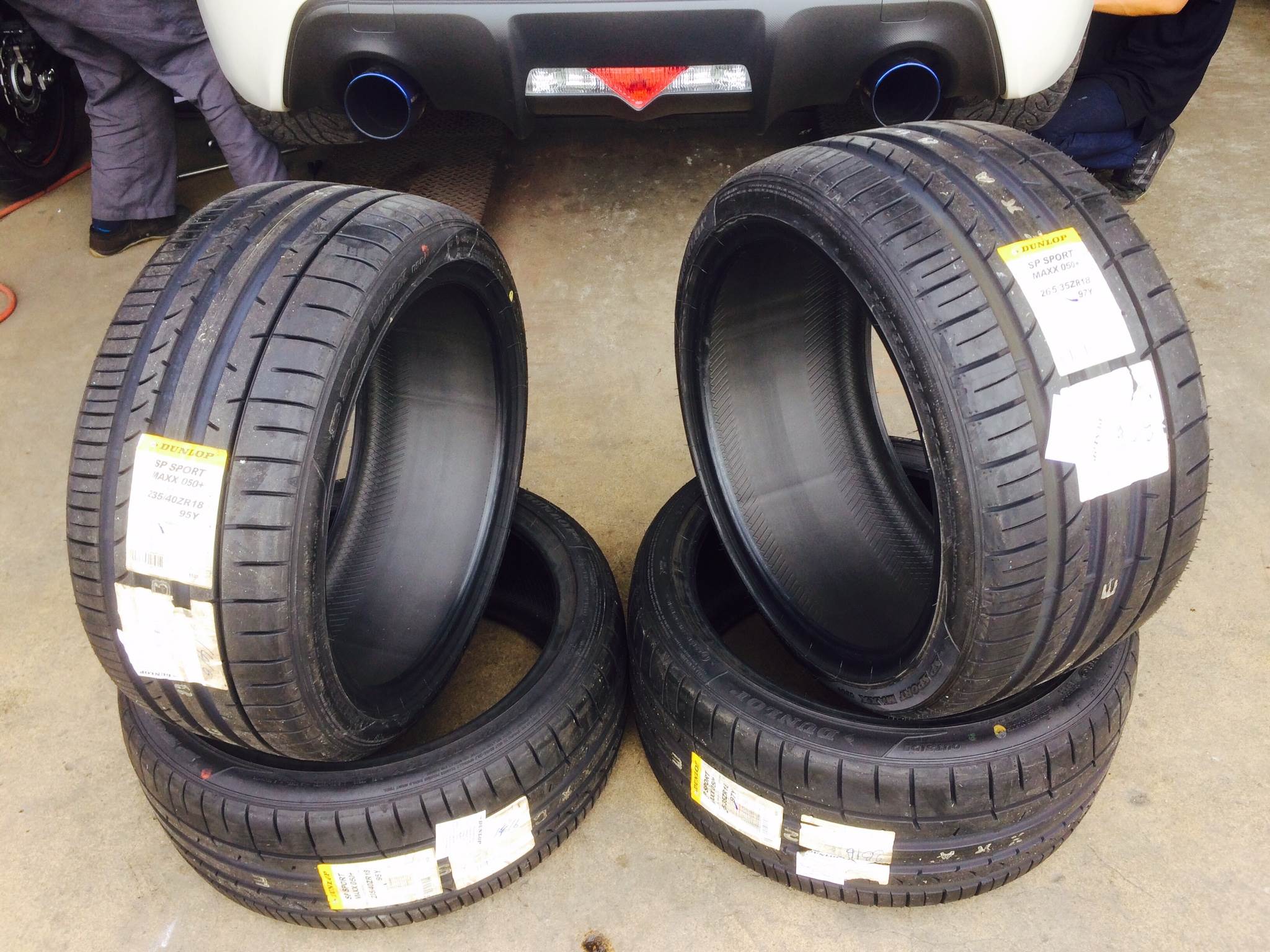 ยางใหม่ DUNLOP SPORTMAXX050+ 265/35-18 เส้น 6800 ปกติ 11000