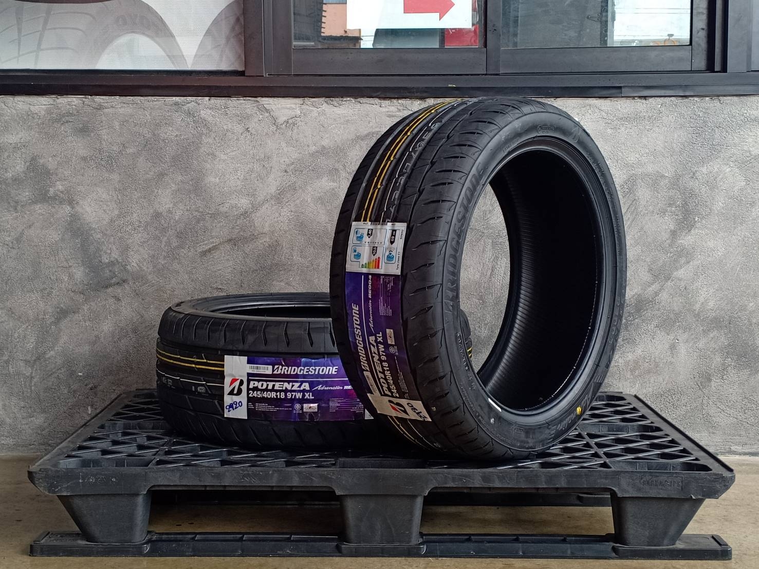 BRIDGESTONE 245/40R18 97W XL POTENZA ADRENALIN RE004 THAILAND