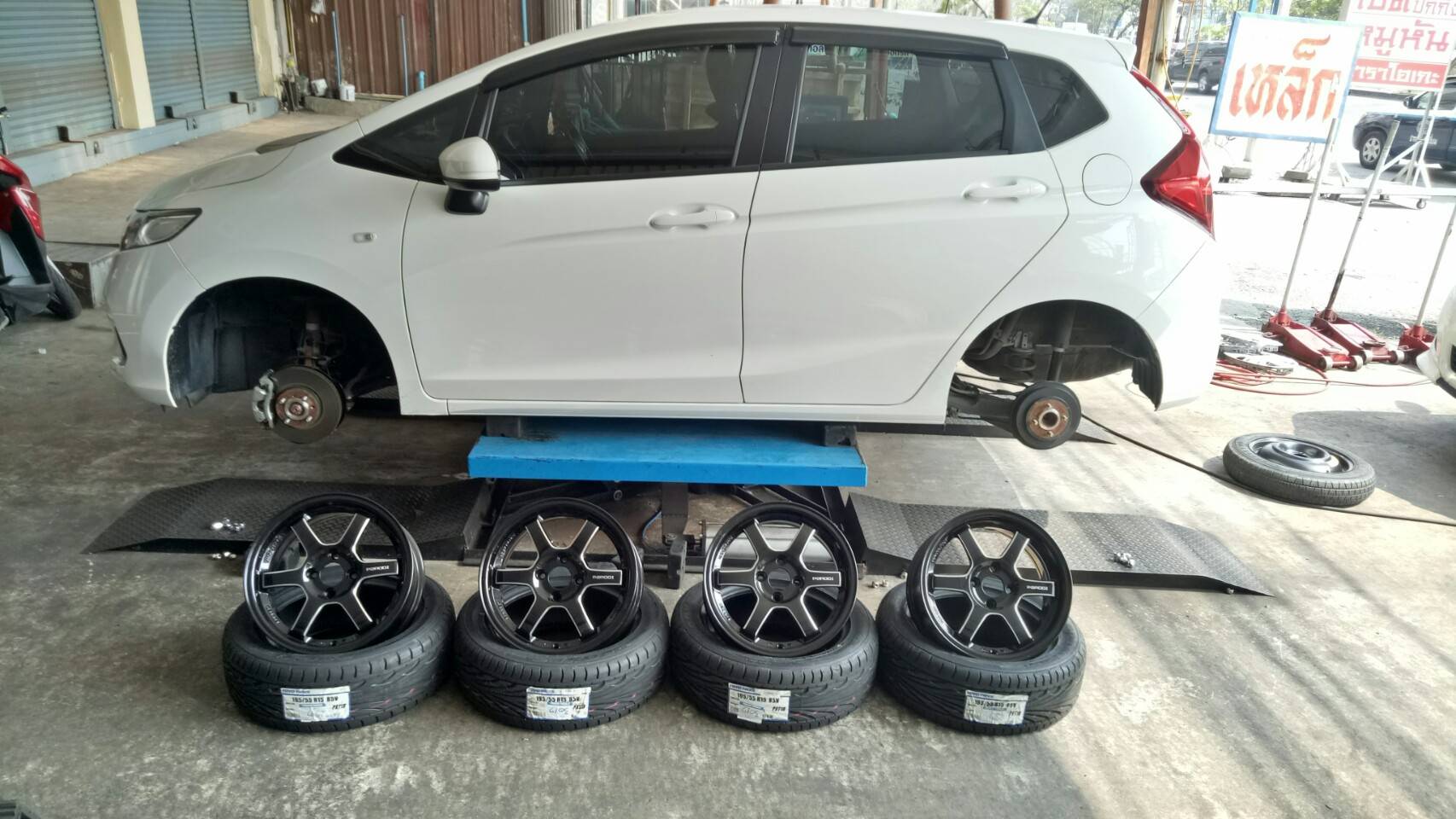 PARODI RS01 พร้อมยาง TOYO T1R ชุด 17980 ปกติ 29500
