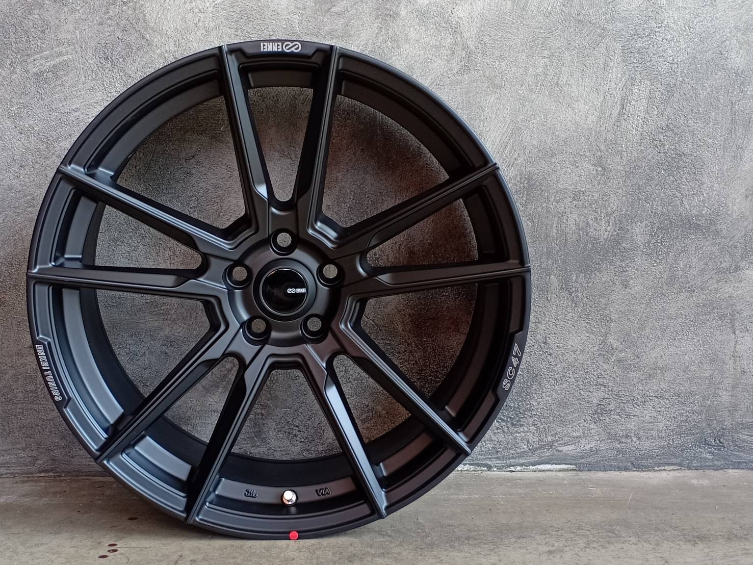 ENKEI TUNING SC47 18X8.5 5X100