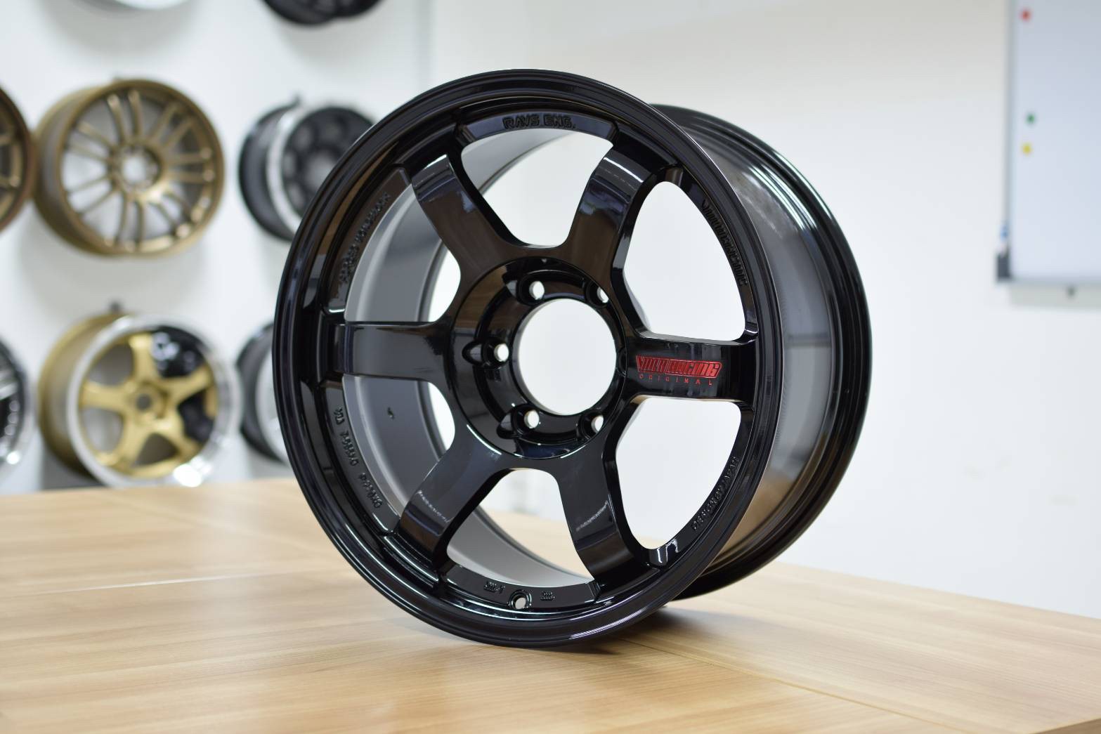 ล้อแท้ AOW10 AUTO OPTION TE37SUV FLOWFORMING