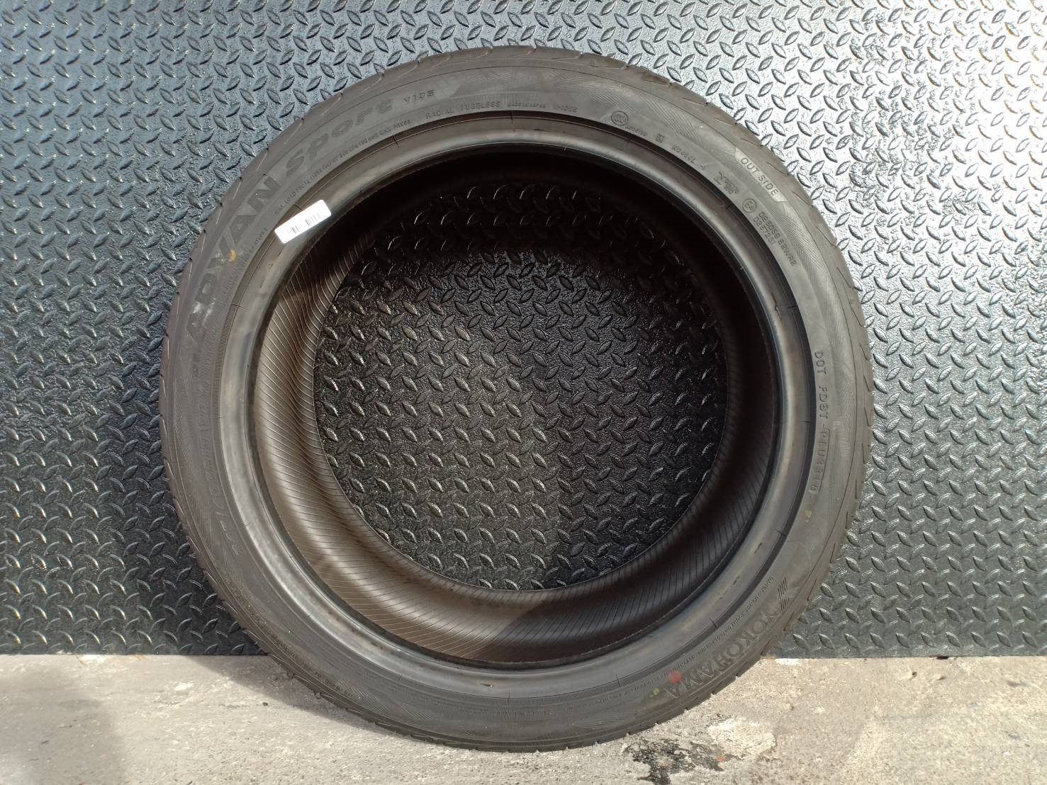 มาใหม่ ยางญี่ปุ่น YOKOHAMA ADVAN SPORT V105 245/40-19 ยางปี18 ลดราคาพิเศษ