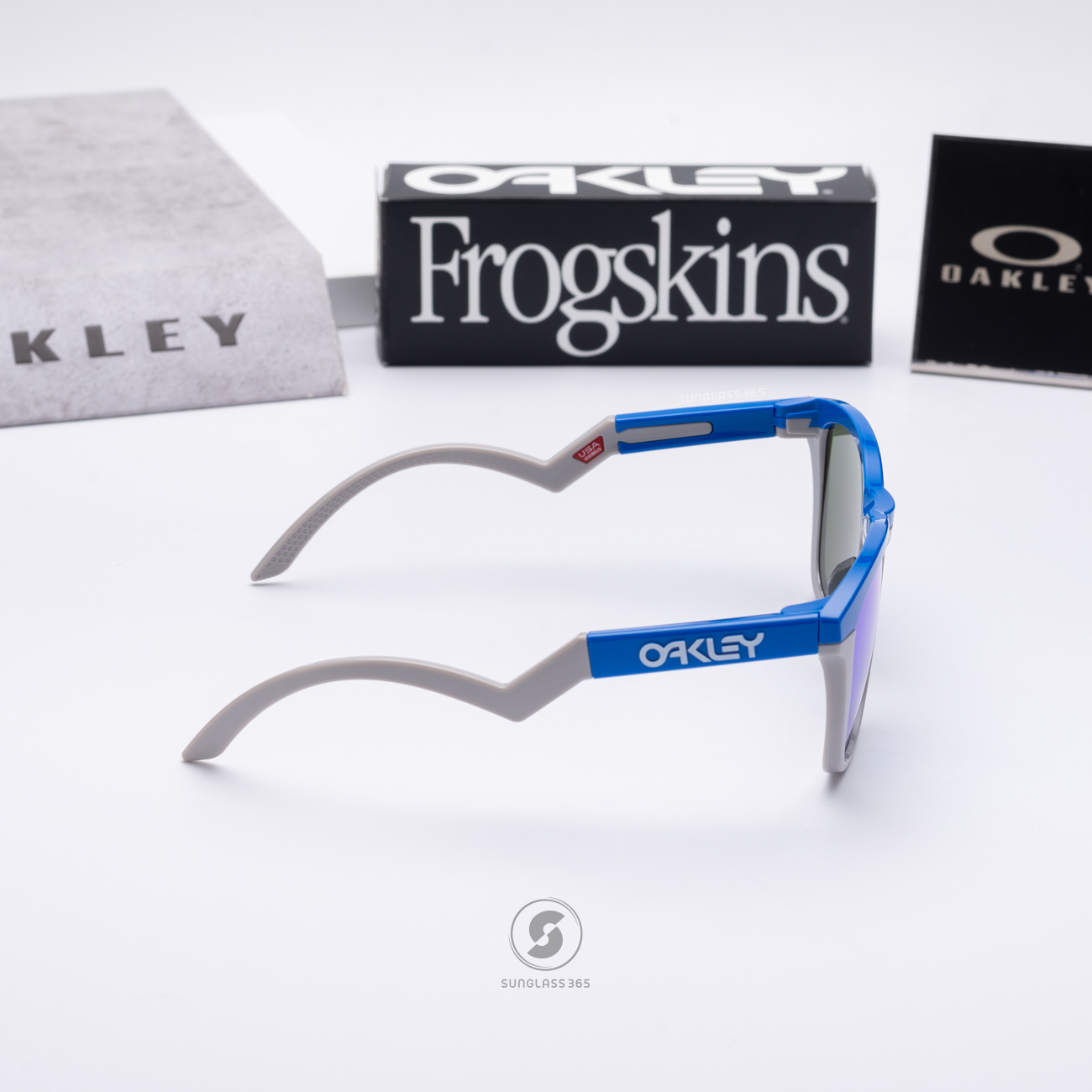 OAKLEY Frogskins Hybrid OO9289-03 Primary Blue Cool Grey Prizm Sapphire