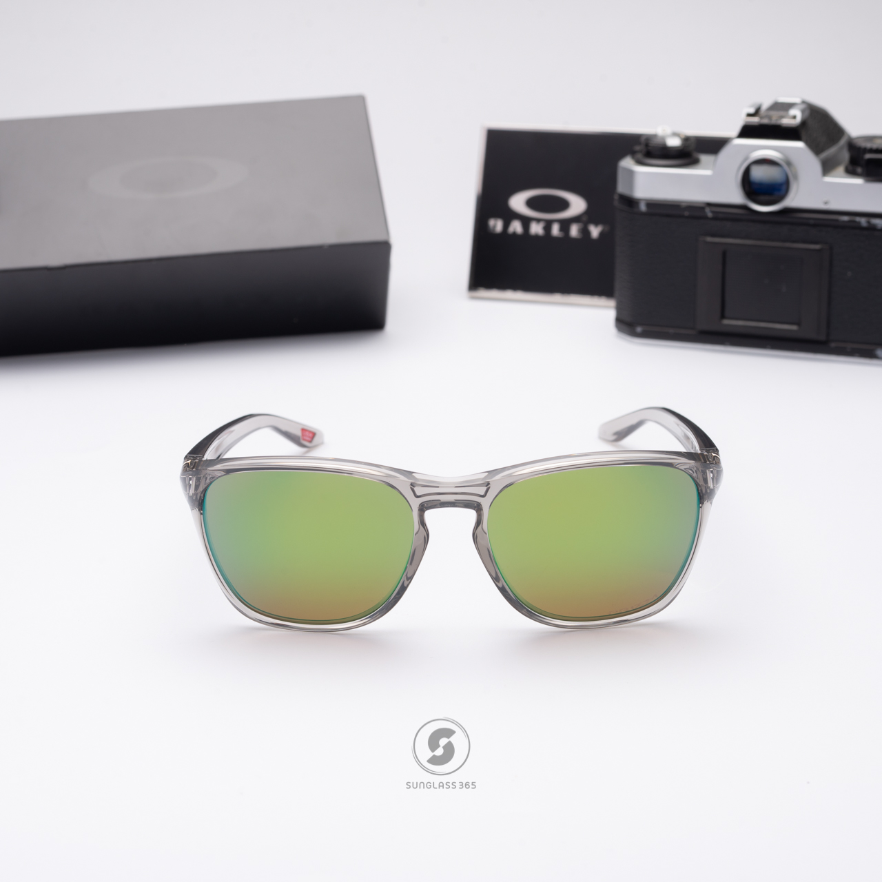 OAKLEY MANORBURN OO9479-18 Grey Ink