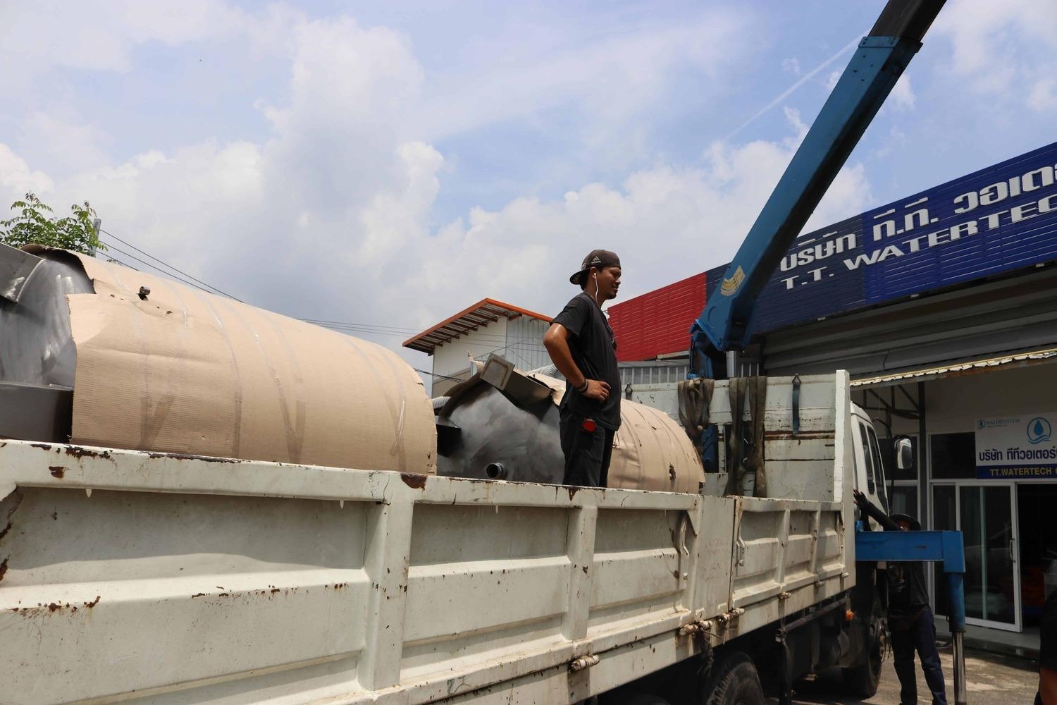 ถังกรองสแตนเลสขนาด16นิ้วสูง120หนา2mm