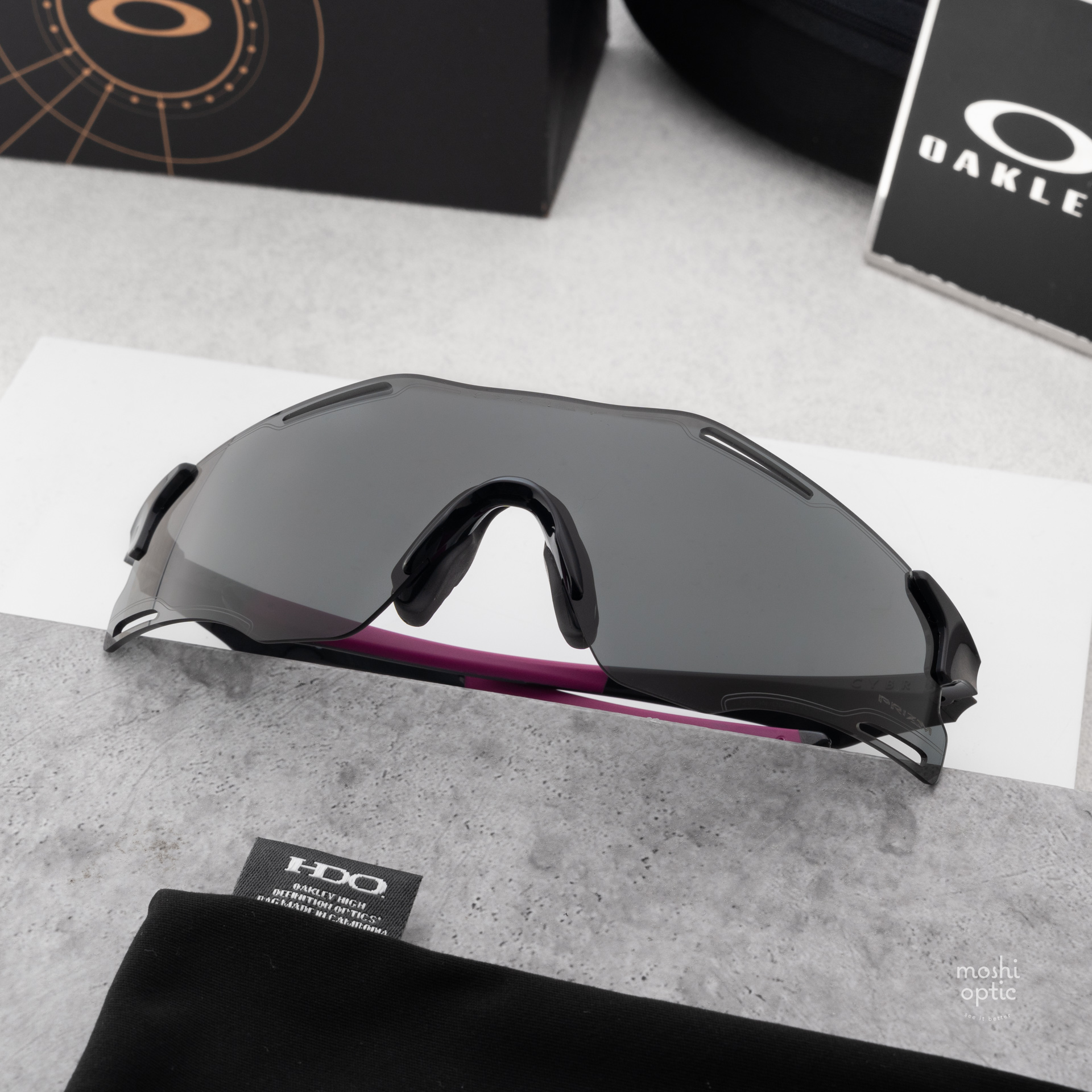 Oakley OO9512D-05 Cybr Zero Polished Carbon Prizm Grey