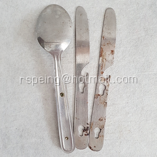 ชุดช้อน มีด และมีด สแตนเลสวินเทจ แบบล็อคเข้ากันได้