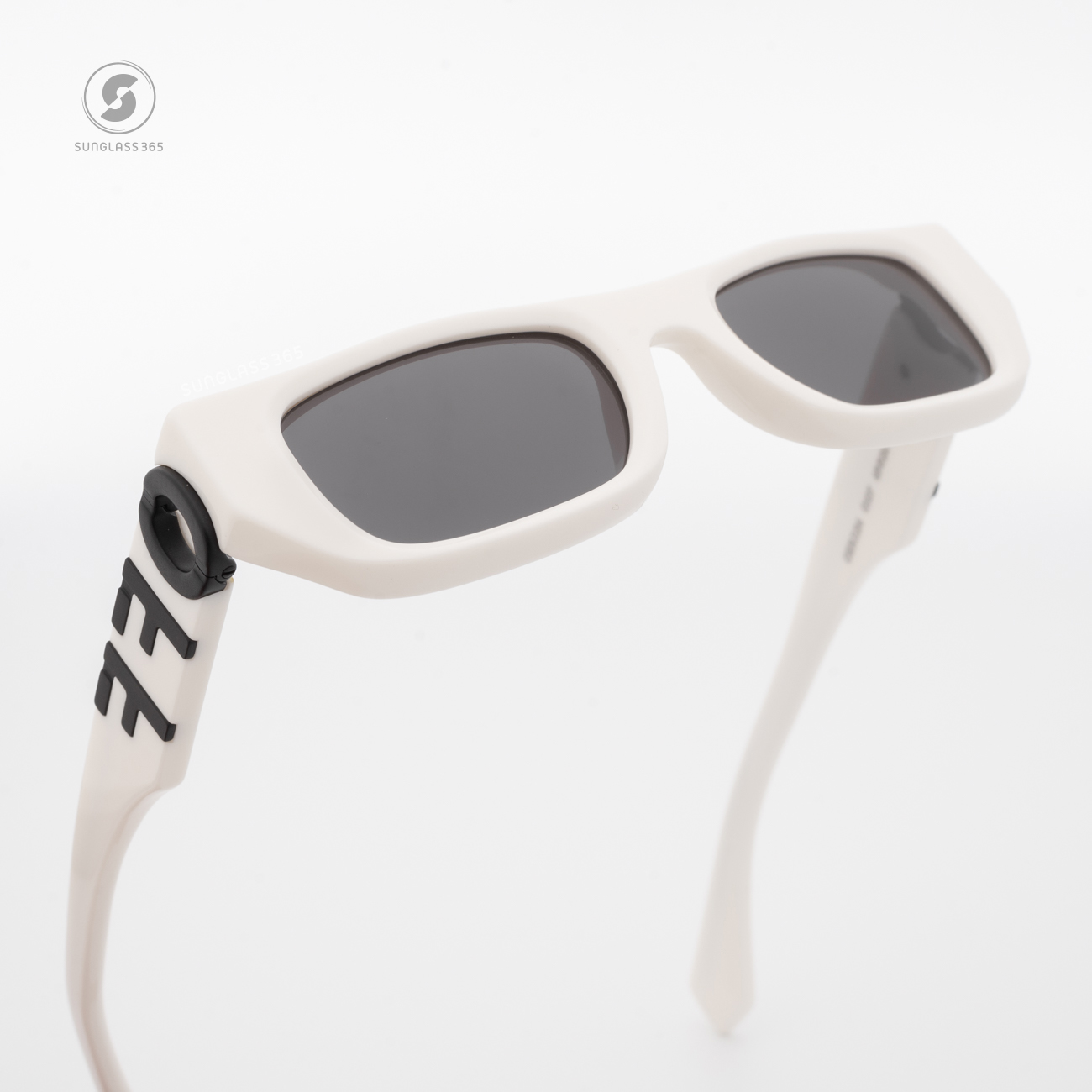 แว่นกันแดด Off-White OERI124 0107