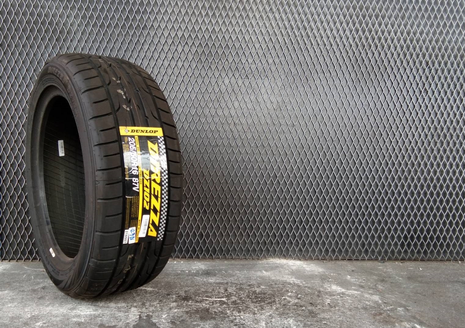 DUNLOP DZ102 205/50-16 เส้นฃะ 2750 ปกติ 3500 ปี18