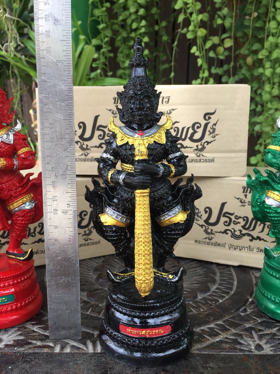 ท้าวเวสุวรรณ องค์ตั้งบูชา 9 นิ้ว เลขโค้ด ๔๘๐ รุ่นประทานทรัพย์ หลวงพ่อพัฒน์