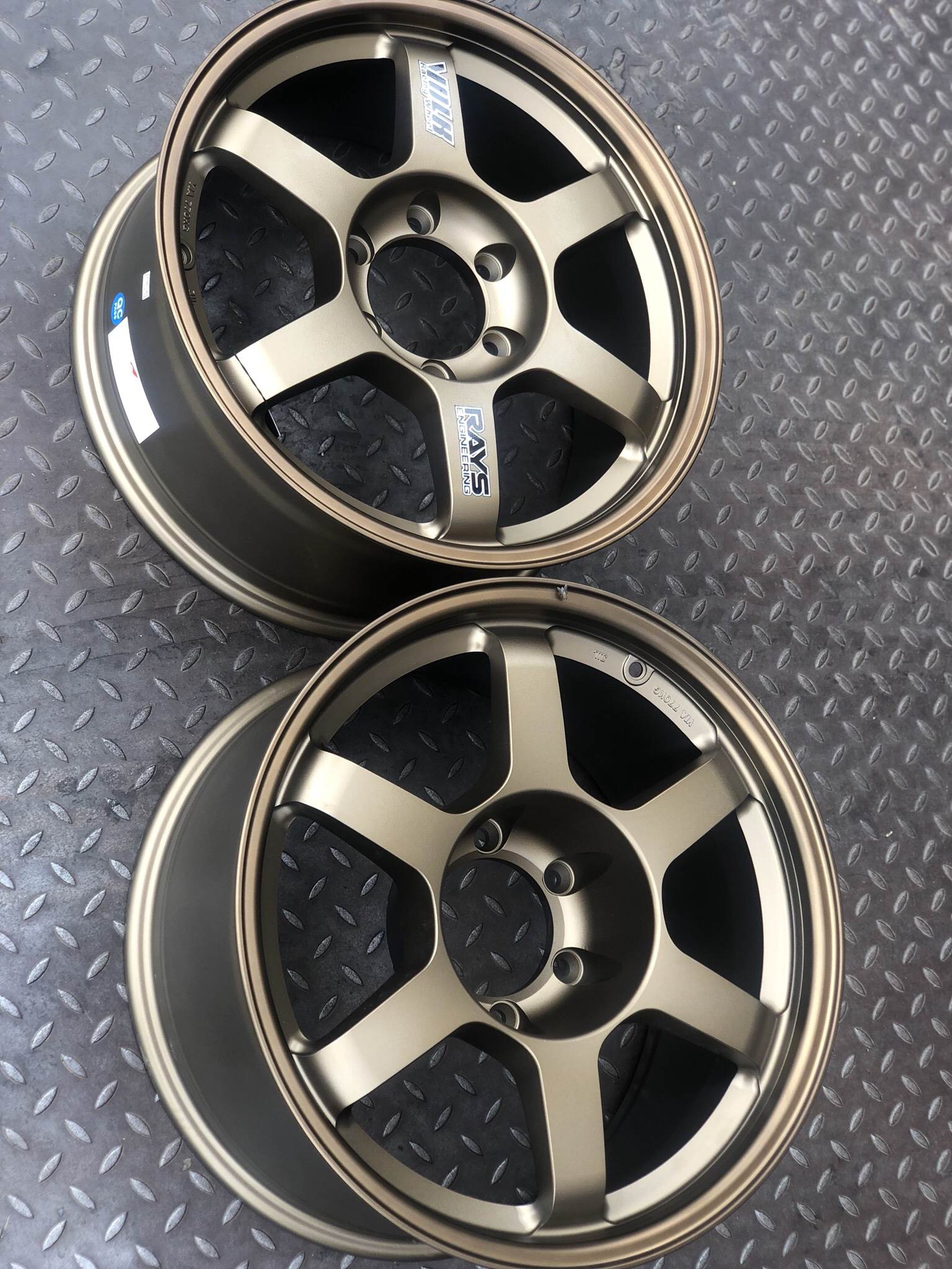 TE37SUV ตัวใหม่ล่าสุด ใส่กะบะ รถตู้ ไม่ยื่น