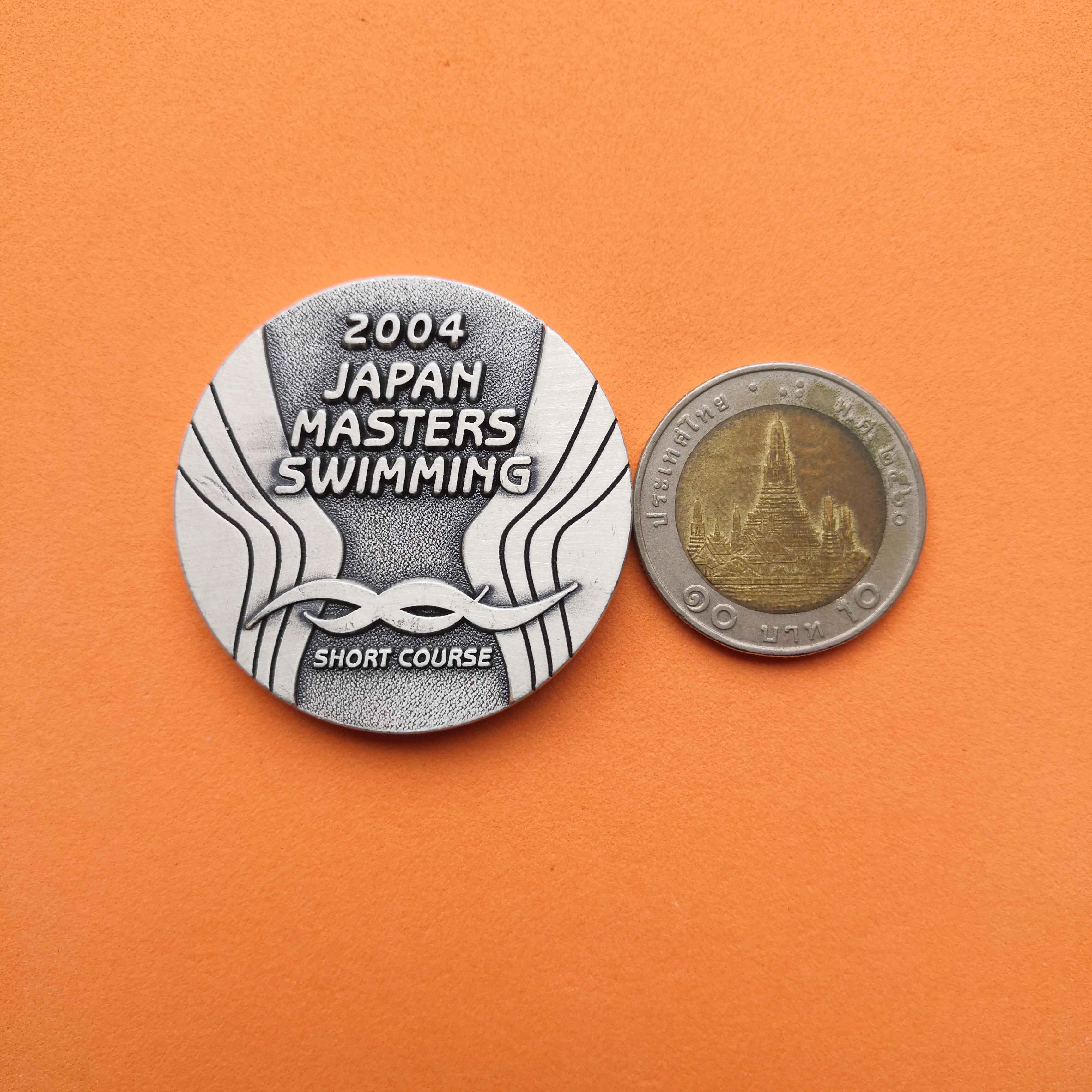 เหรียญการแข่งขันกีฬา JAPAN MASTERS SWINMMING 2004 เหรียญชุบเงิน ขนาด 3.8 เซน เหรียญหนา สวยครับ