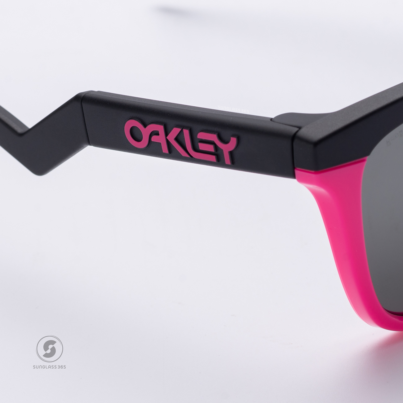 OAKLEY Frogskins Hybrid OO9289-04 Matte Black Neon Pink Prizm Black
