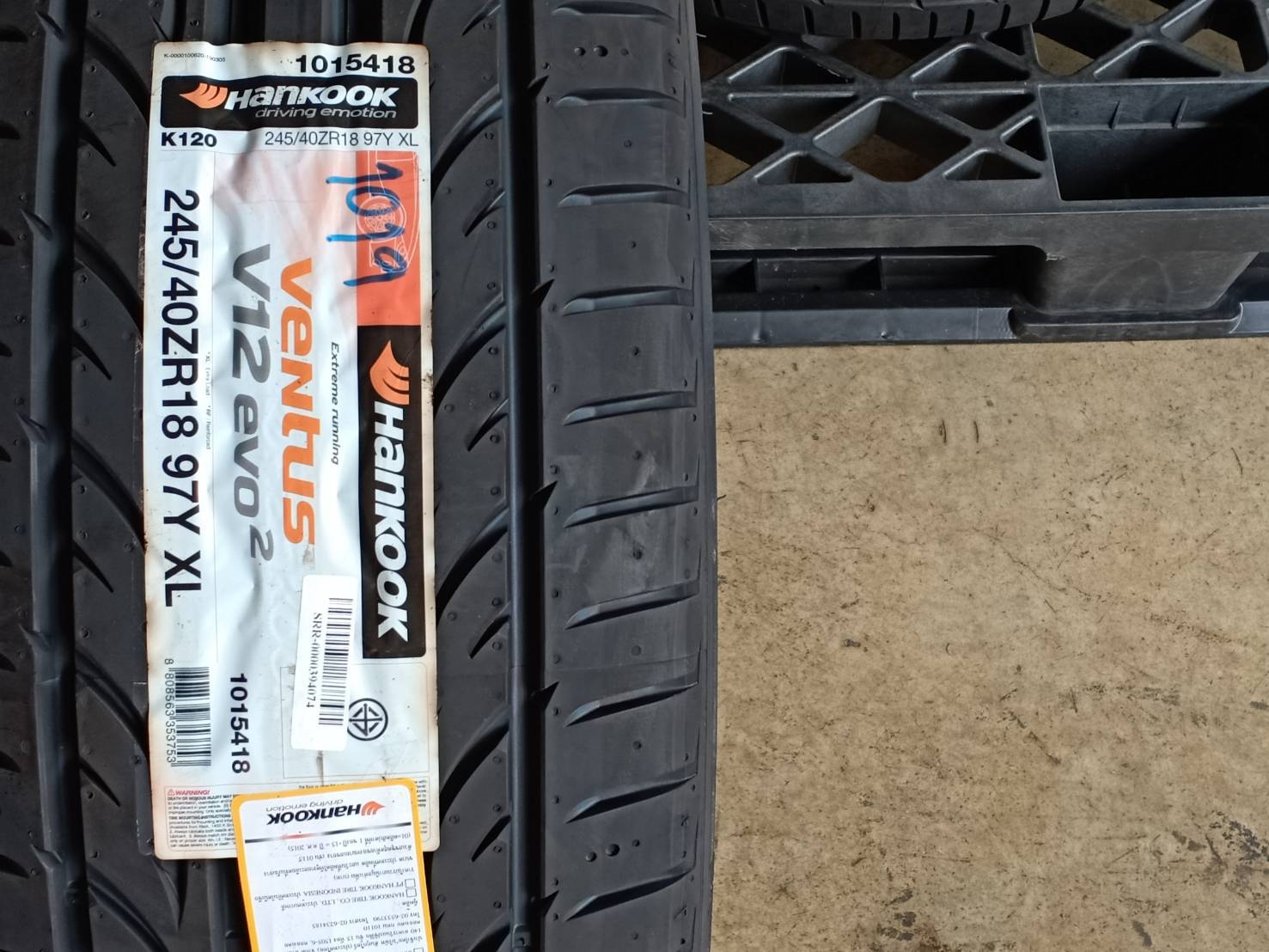 HANKOOK 245/40ZR18 VENTUS V12 EVO2 97Y XL MADE IN KOREA