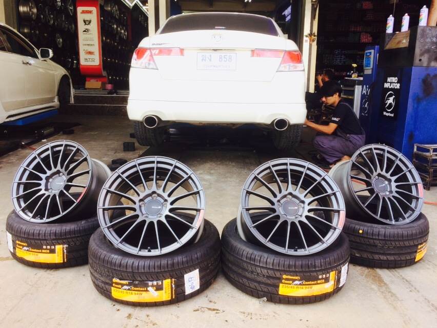 ล้อแท้ ENKEI RS05RR ขอบ18