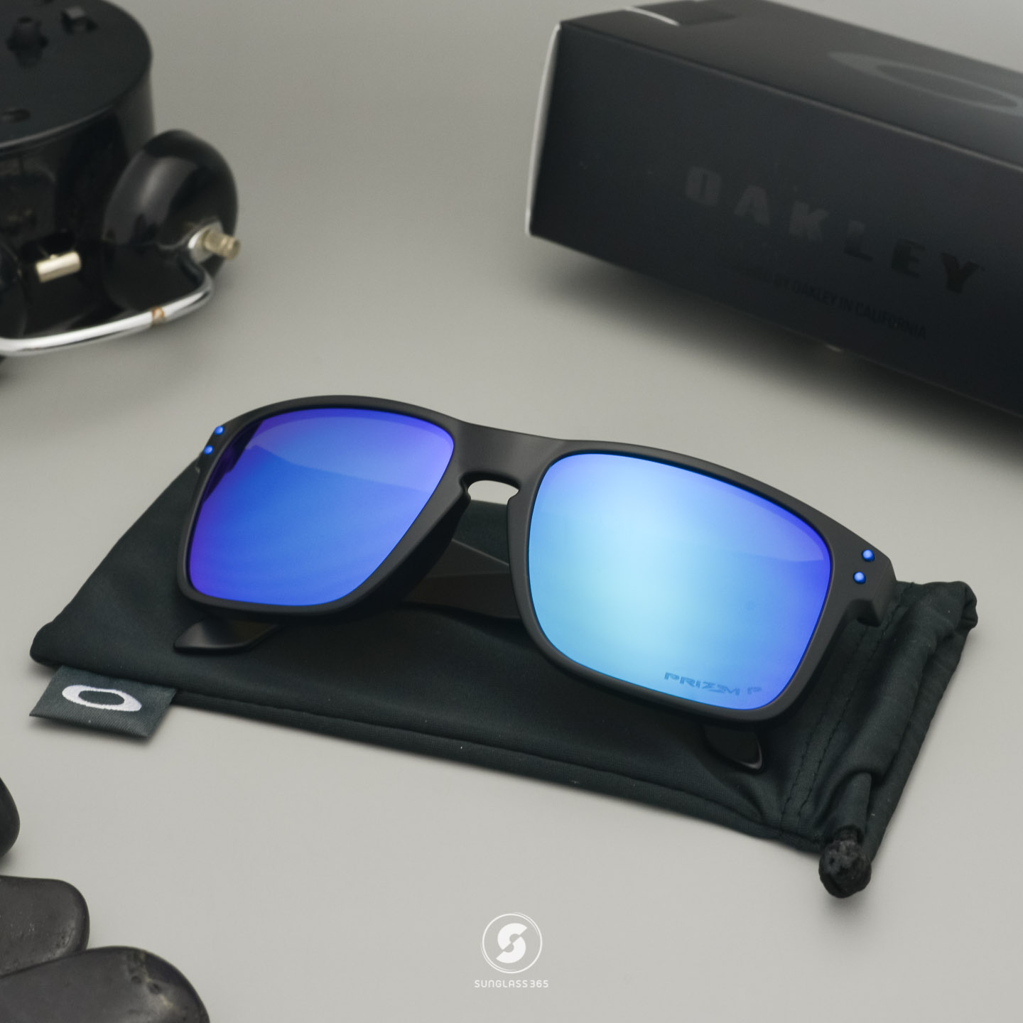 Oakley HOLBROOK OO9244-48 Prizm Sapphire Iridium Polarized