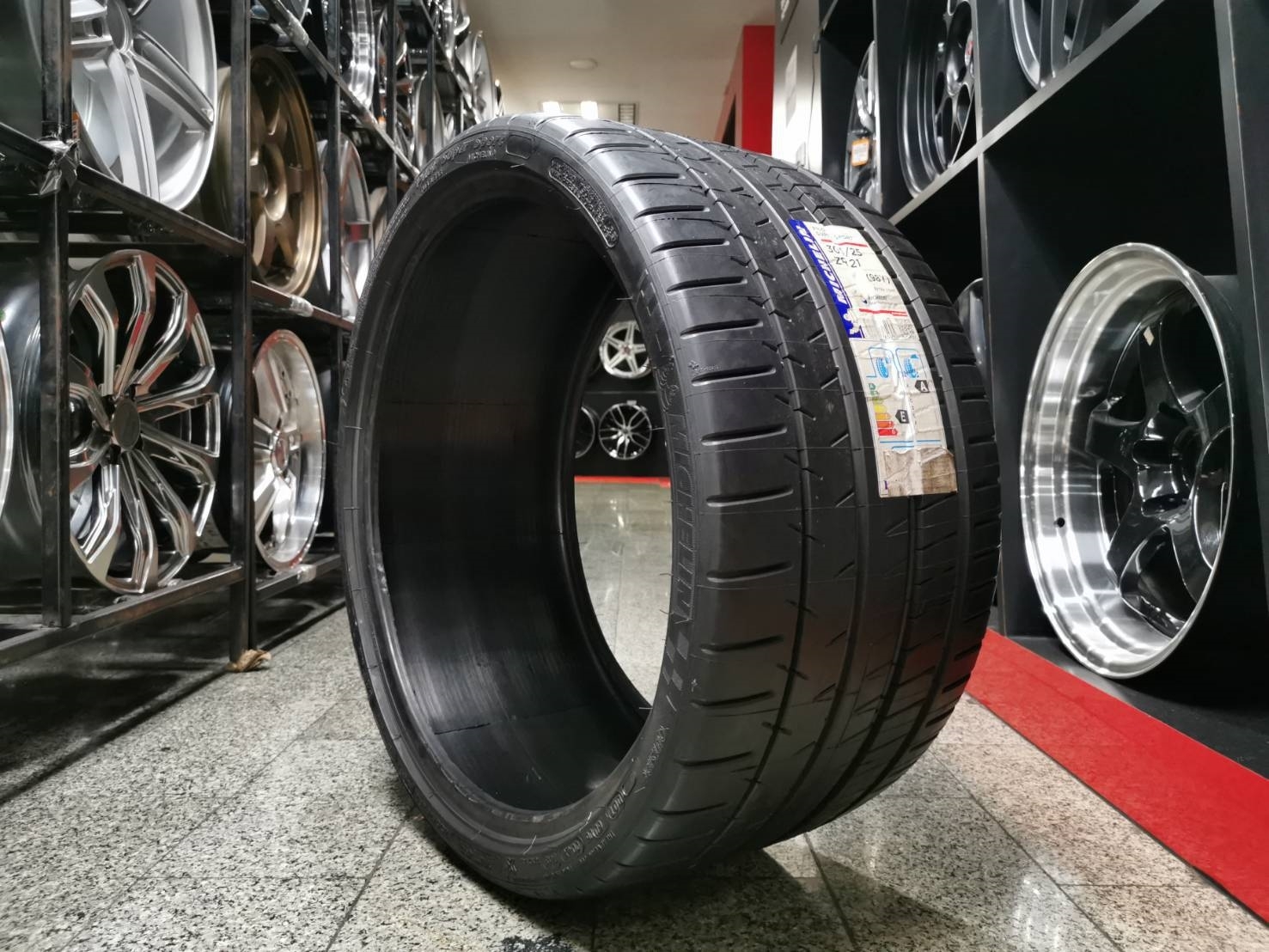 MICHELIN PILOT SUPER SPORT 305/25ZR21 ราคาถูก